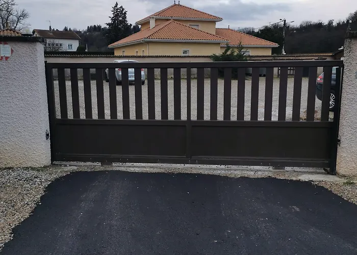 De L'europe 3*